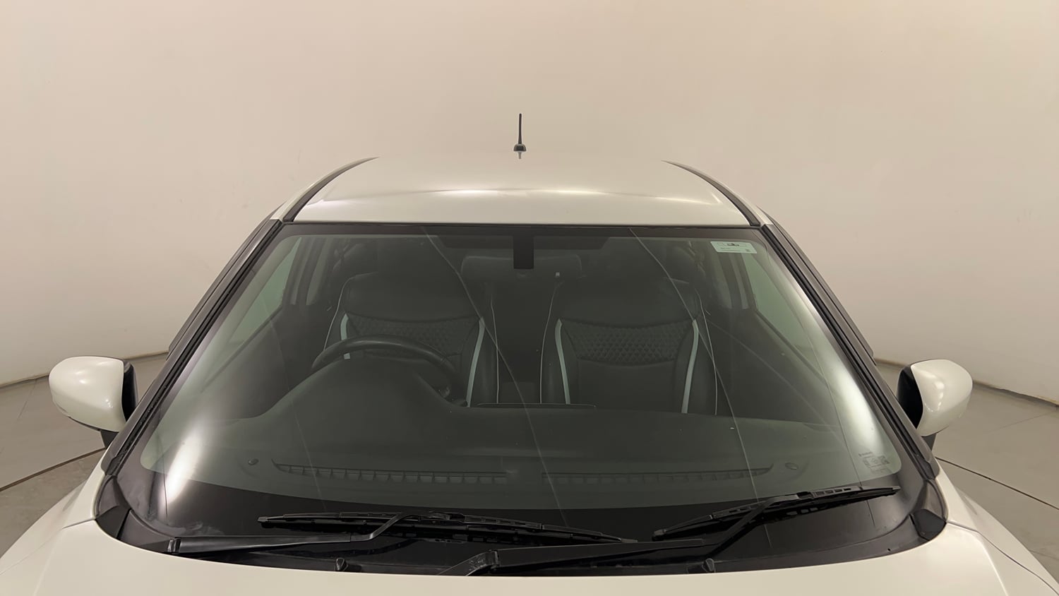 Used 2016 Maruti Suzuki Baleno Alpha 1.2 Petrol Manual exterior FRONT WINDSHIELD VIEW