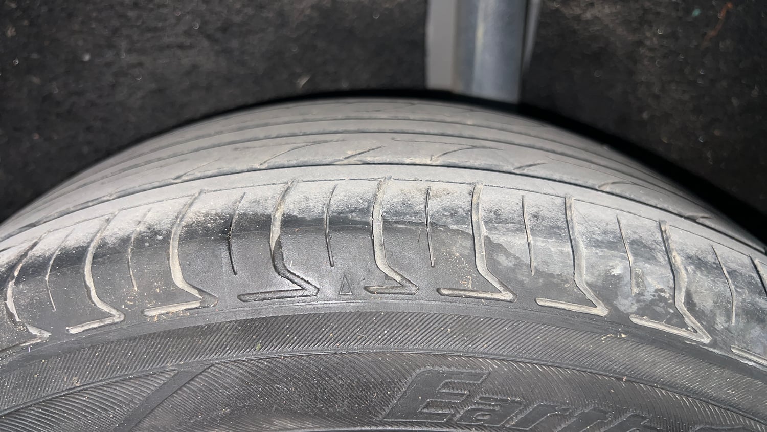 Used 2017 Ford EcoSport Titanium 1.5L Ti-VCT AT Petrol Automatic tyres LEFT REAR TYRE TREAD VIEW