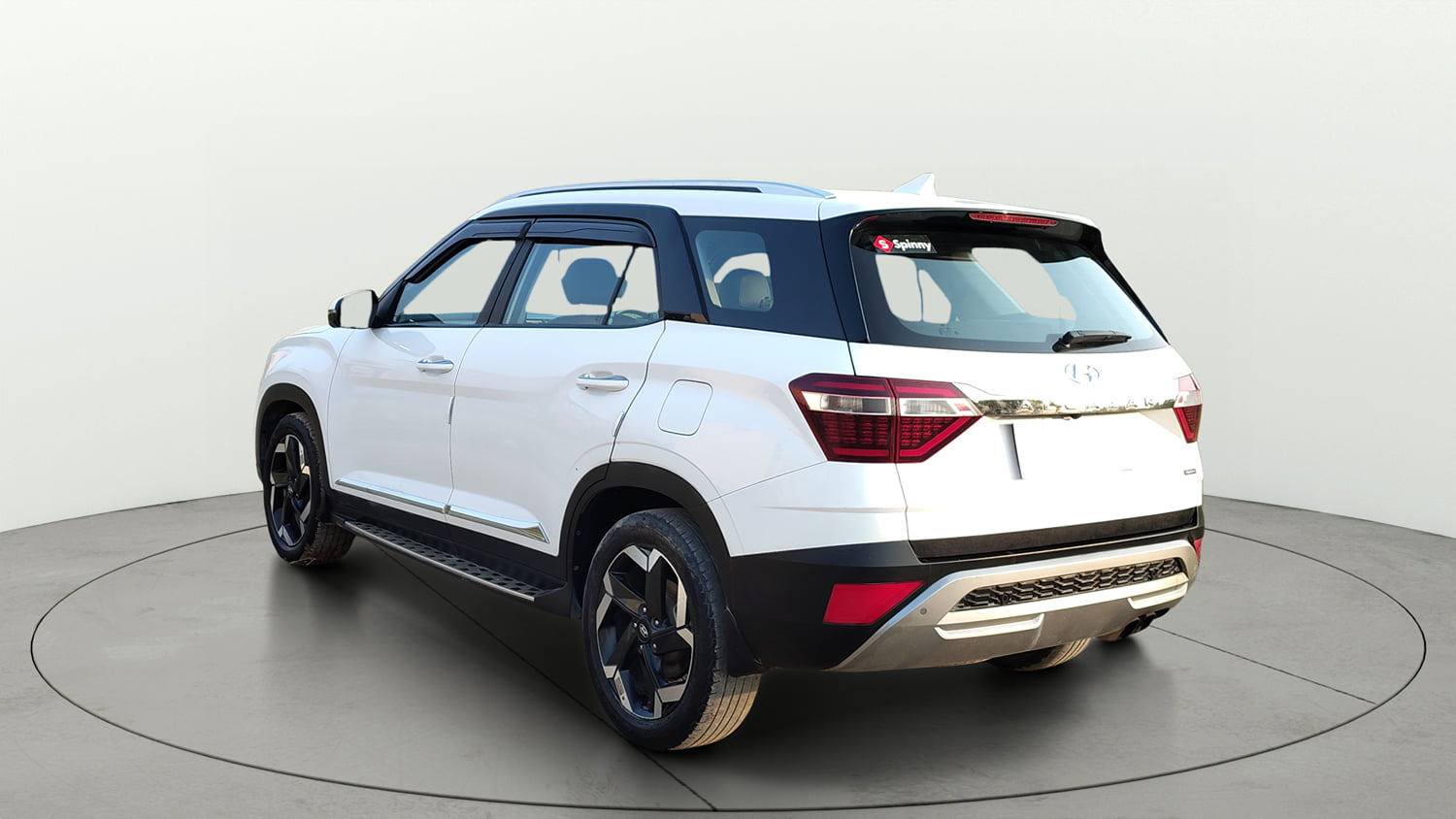 Used 2022 Hyundai Alcazar Signature (O) 6 STR 1.5 Diesel AT Diesel Automatic exterior LEFT REAR CORNER VIEW