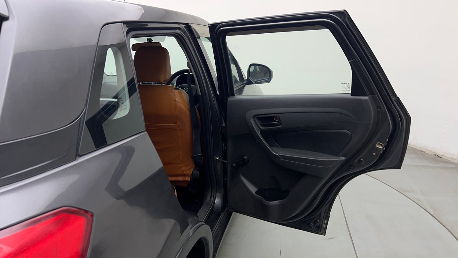 Used 2018 Maruti Suzuki Vitara Brezza [2016-2020] LDi Diesel Manual interior RIGHT REAR DOOR OPEN VIEW