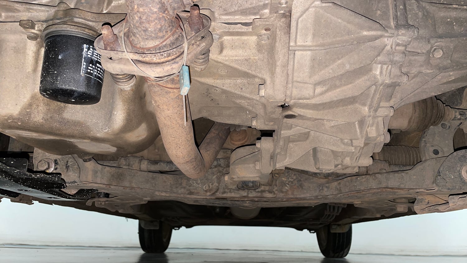 Used 2017 Maruti Suzuki Dzire ZXi AMT Petrol Automatic extra FRONT LEFT UNDERBODY VIEW
