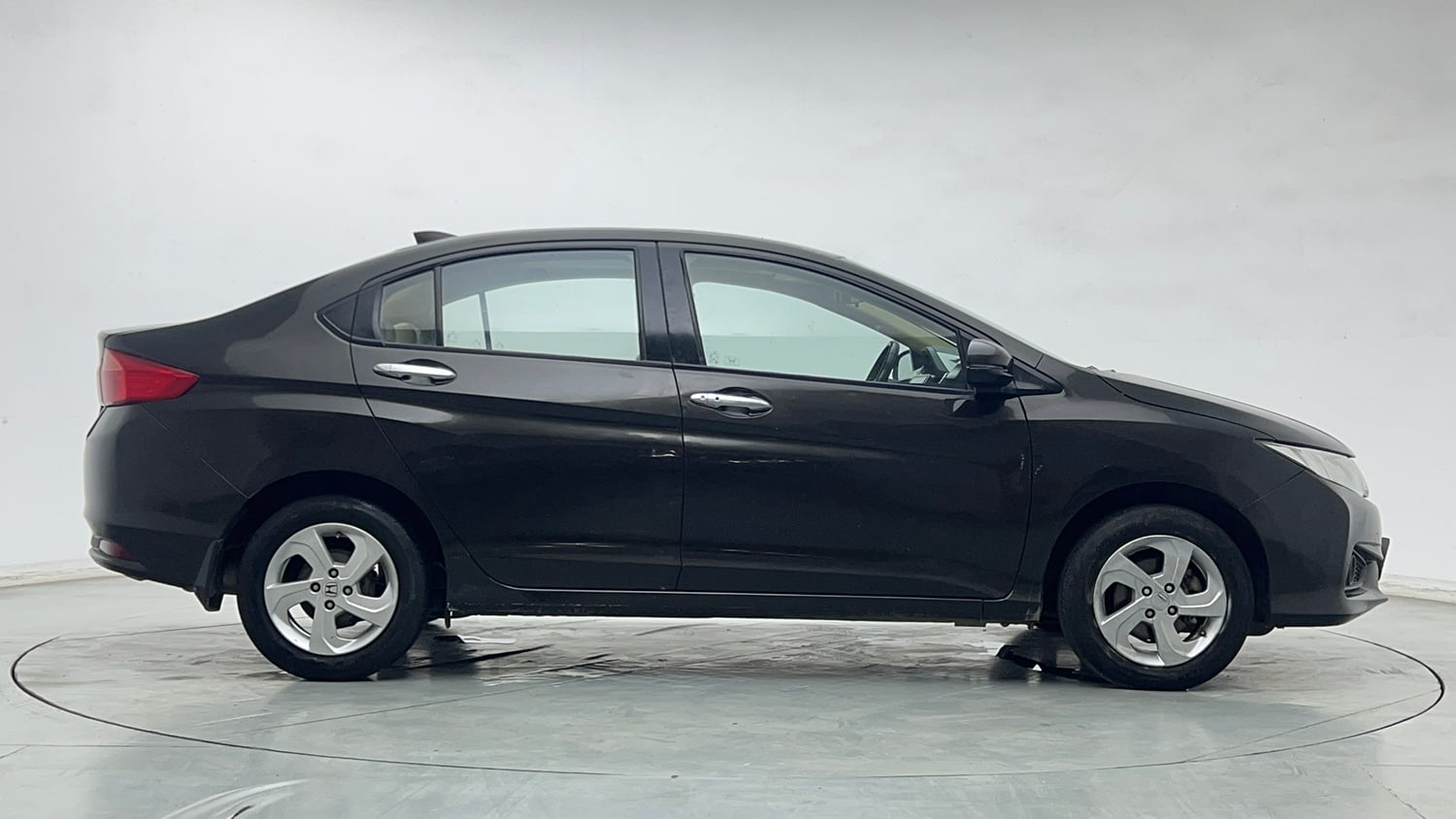Used 2015 Honda City VX Petrol Manual exterior RIGHT SIDE VIEW