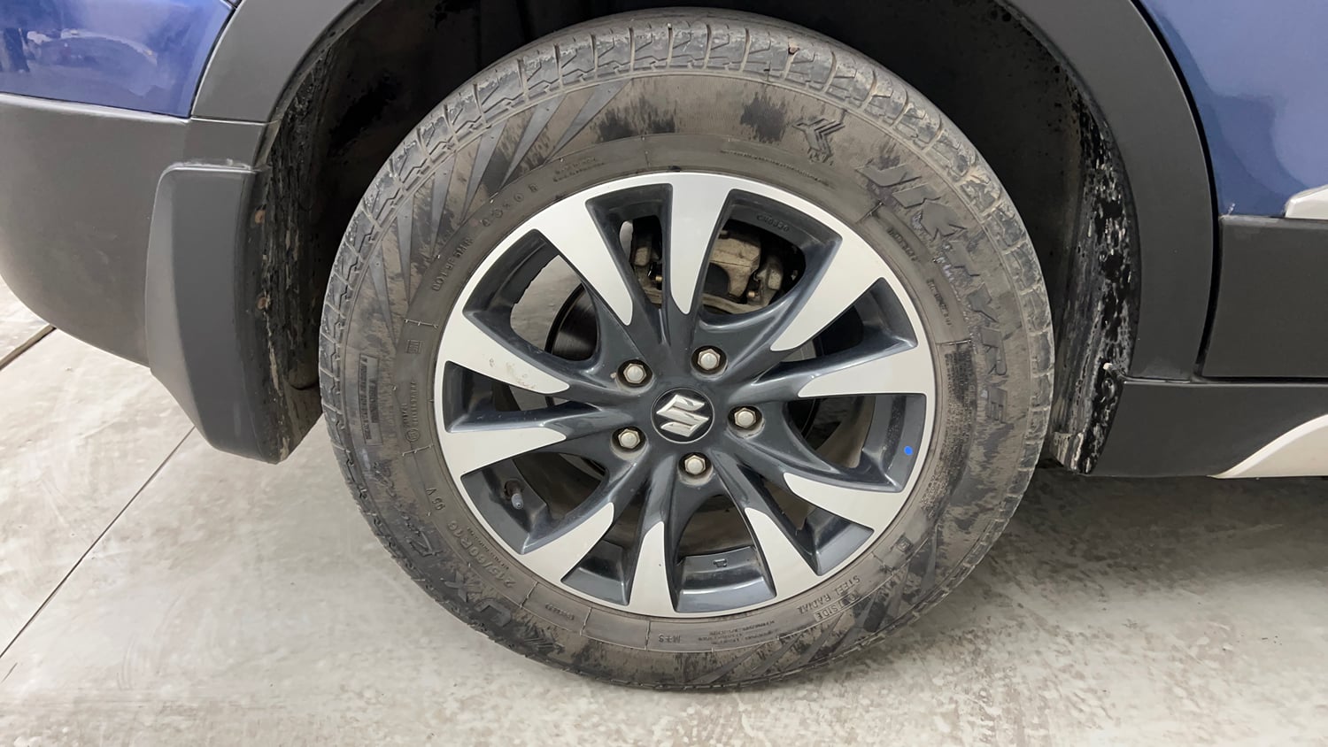 Used 2021 Maruti Suzuki S-Cross Zeta Petrol Manual tyres RIGHT REAR TYRE RIM VIEW