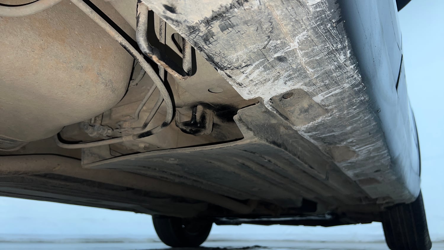 Used 2018 Maruti Suzuki Vitara Brezza [2016-2020] LDi Diesel Manual extra REAR RIGHT UNDERBODY VIEW