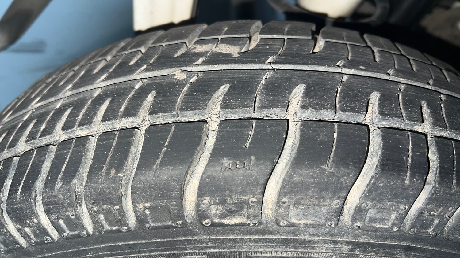 Used 2016 Maruti Suzuki Alto 800 VXi Petrol Manual tyres RIGHT REAR TYRE TREAD VIEW