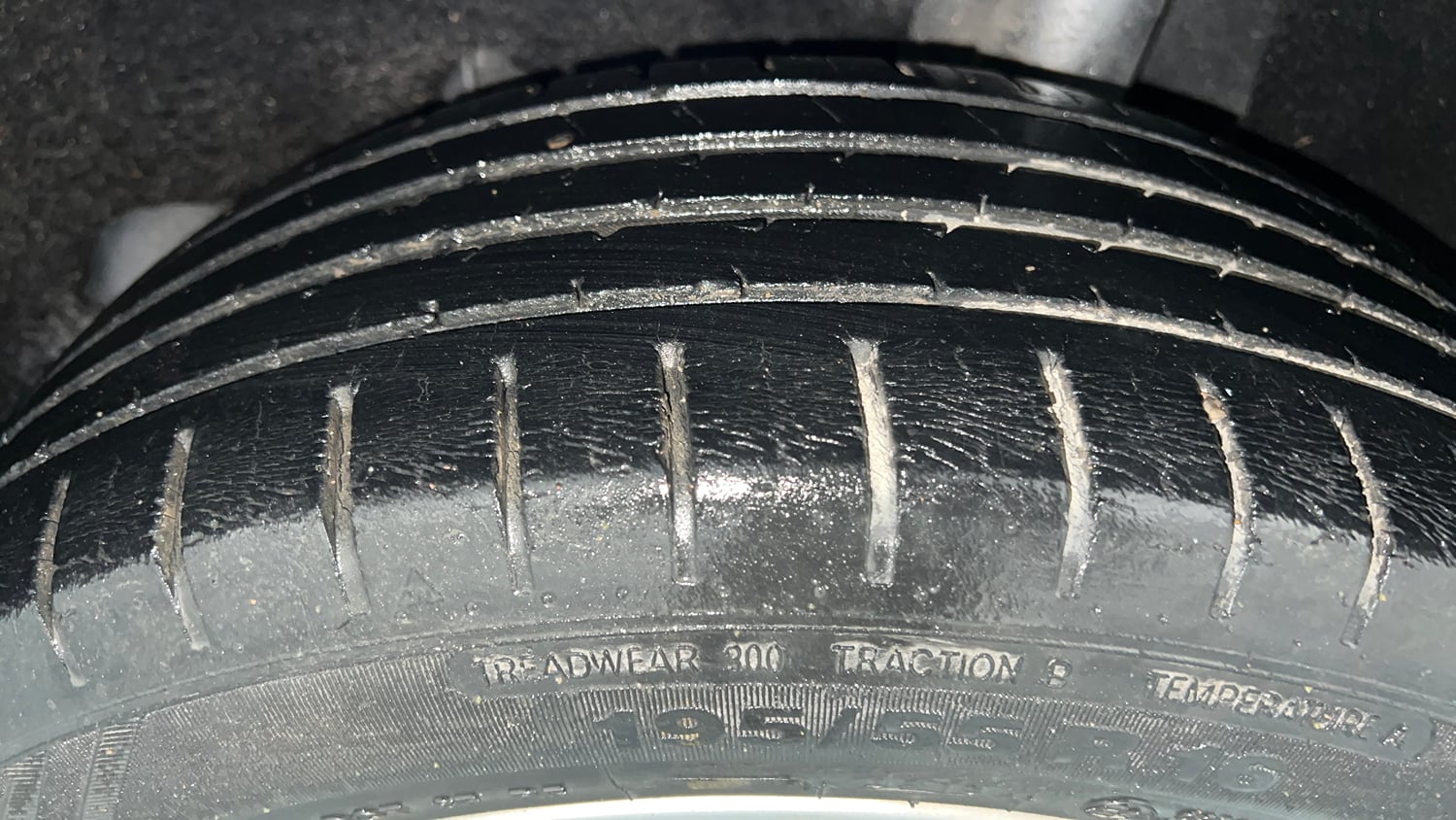 Used 2018 Maruti Suzuki Baleno Zeta 1.2 Petrol Manual tyres LEFT REAR TYRE TREAD VIEW