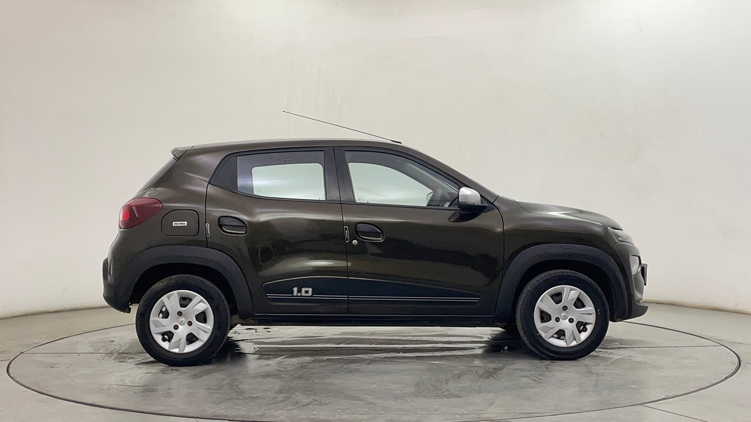 Used 2023 Renault Kwid RXT 1.0 Petrol Manual exterior RIGHT SIDE VIEW