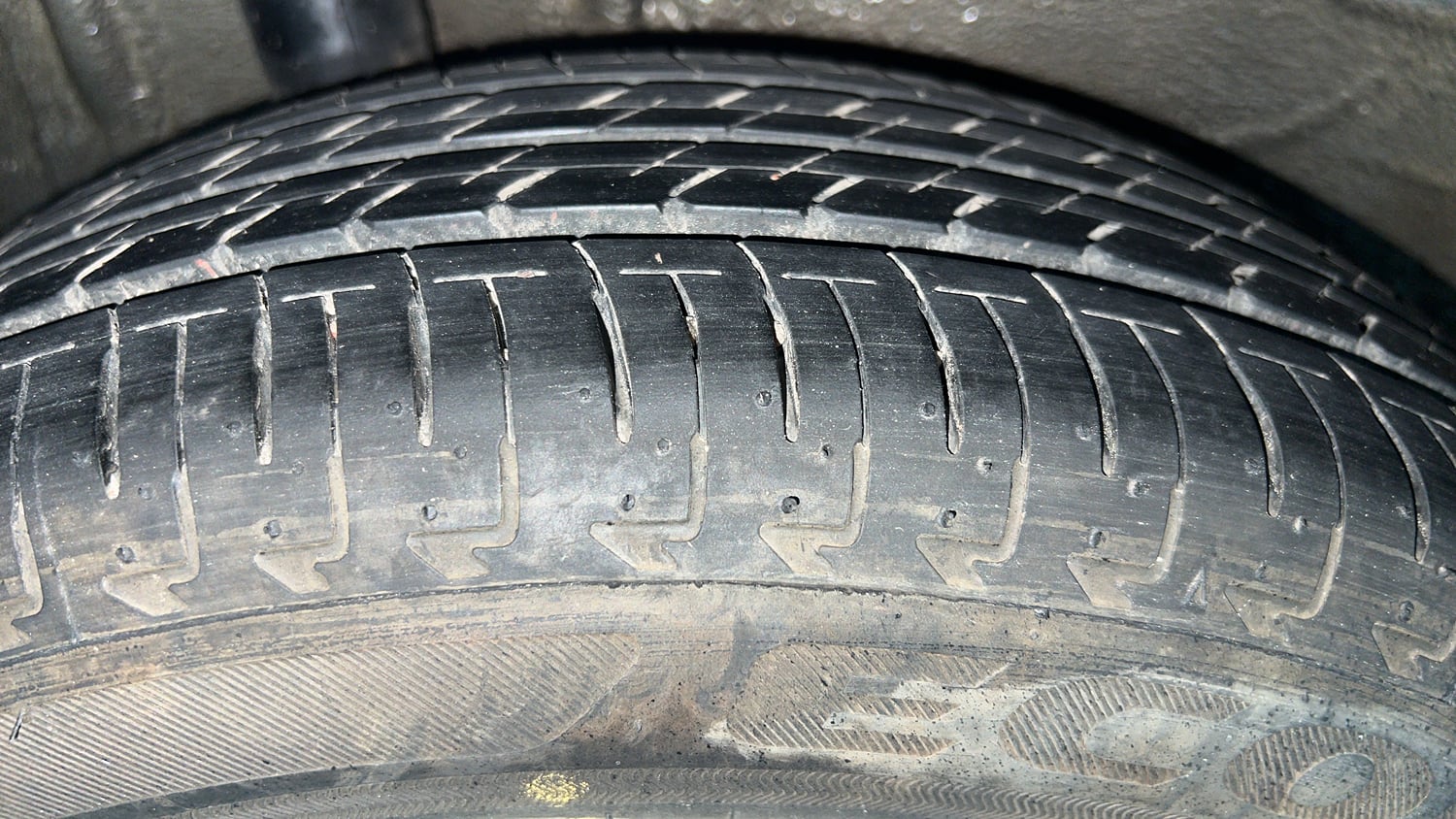 Used 2022 Maruti Suzuki Ignis Delta 1.2 MT Petrol Manual tyres RIGHT REAR TYRE TREAD VIEW