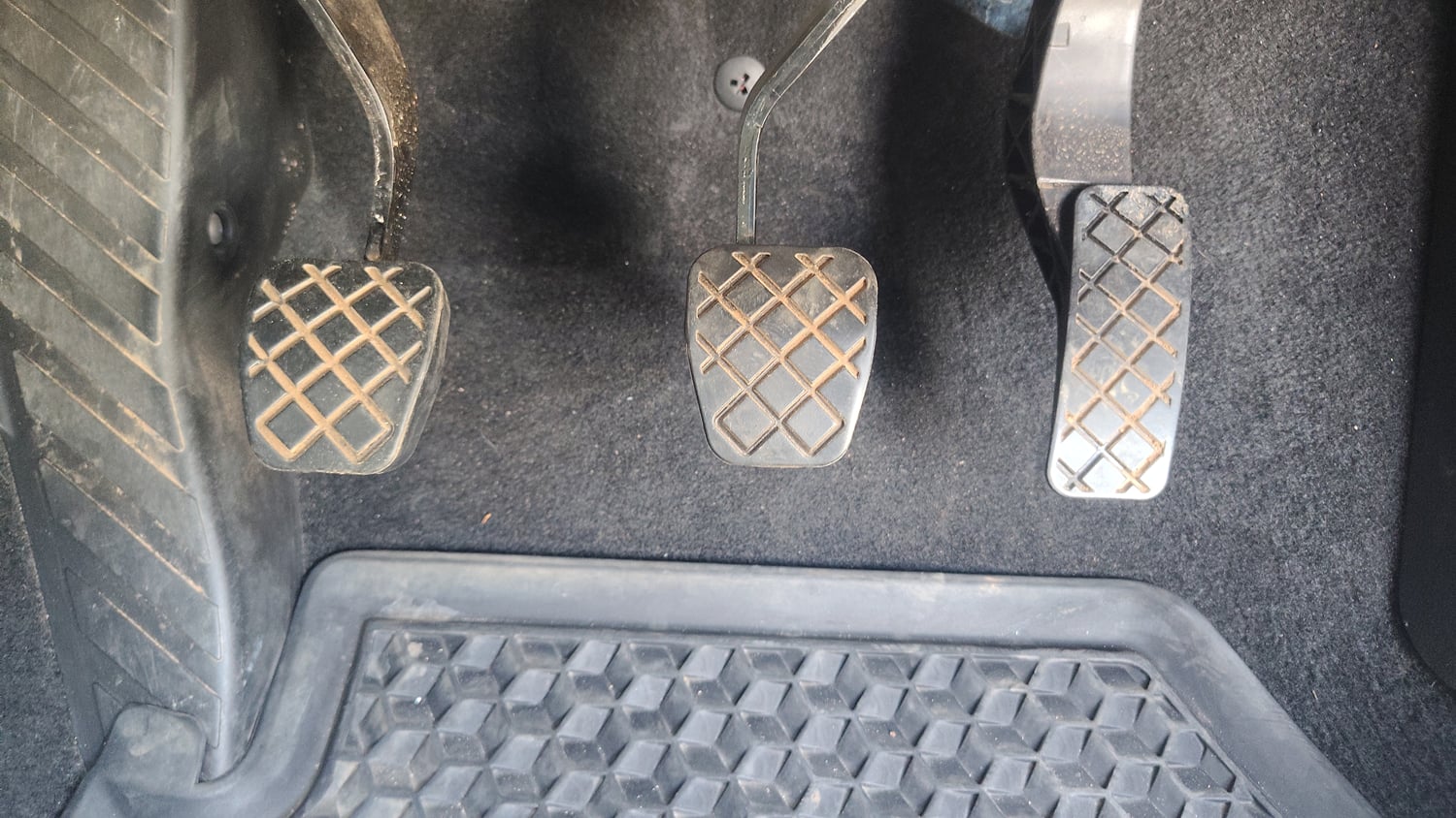 Used 2022 Skoda Kushaq Active 1.0 TSI MT Petrol Manual interior PEDALS VIEW