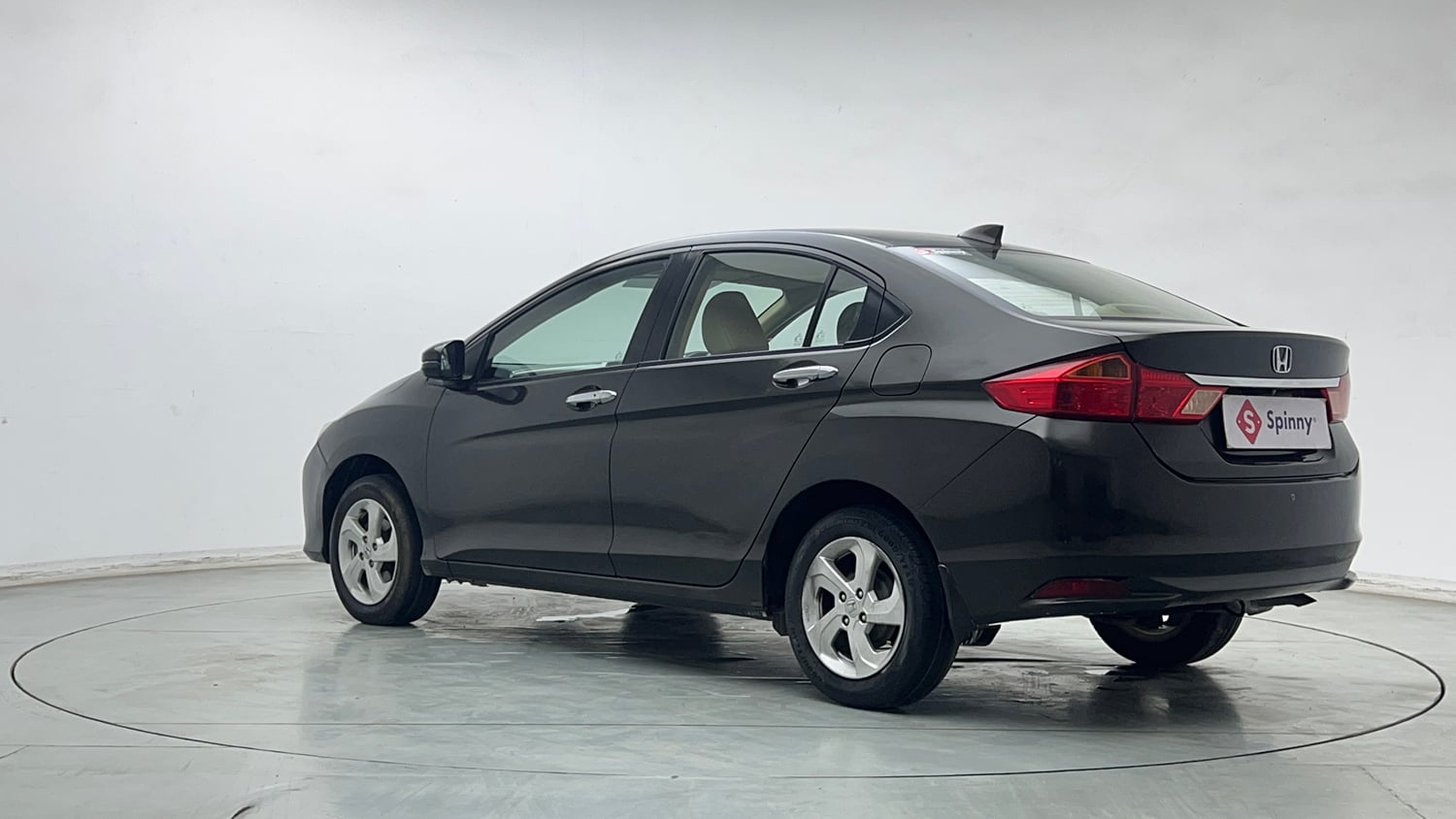 Used 2015 Honda City VX Petrol Manual exterior LEFT REAR CORNER VIEW