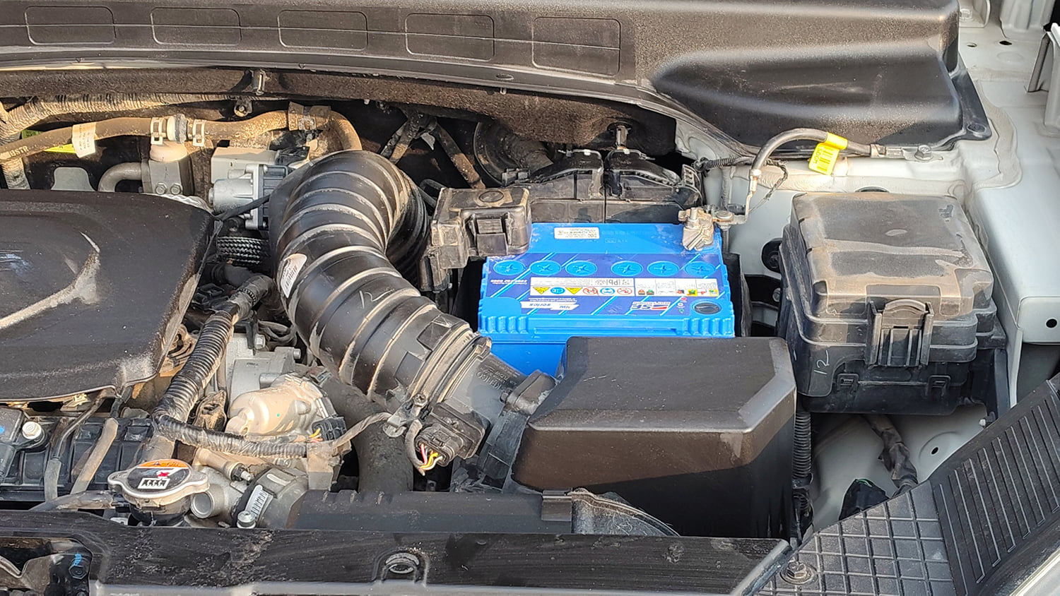 Used 2022 Hyundai Alcazar Signature (O) 6 STR 1.5 Diesel AT Diesel Automatic engine ENGINE LEFT SIDE VIEW