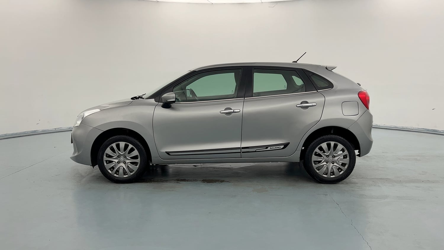 Used 2018 Maruti Suzuki Baleno Zeta 1.2 Petrol Manual exterior LEFT SIDE VIEW