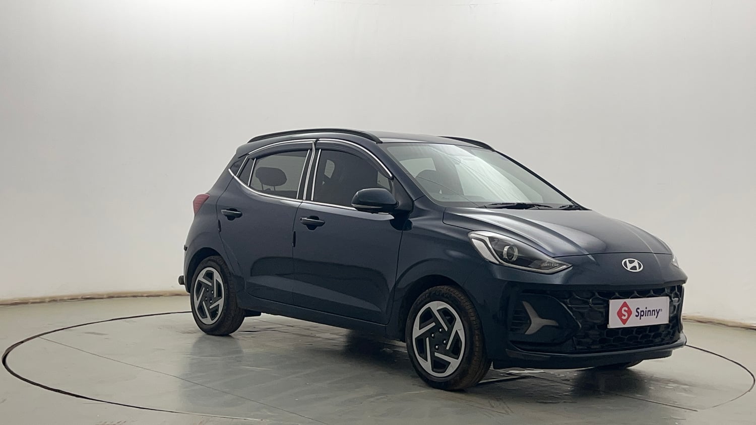 Used 2026 Hyundai Grand i10 Nios Sportz 1.2 Kappa VTVT Petrol Manual exterior RIGHT FRONT CORNER VIEW