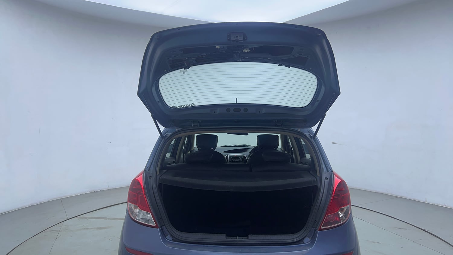 Used 2012 Hyundai i20 Sportz 1.2 Petrol Manual interior DICKY DOOR OPEN VIEW