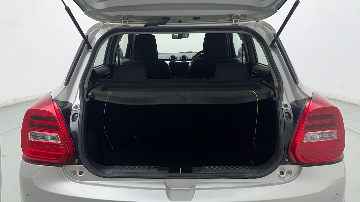 Used 2021 Maruti Suzuki Swift VXi Petrol Manual interior DICKY INSIDE VIEW