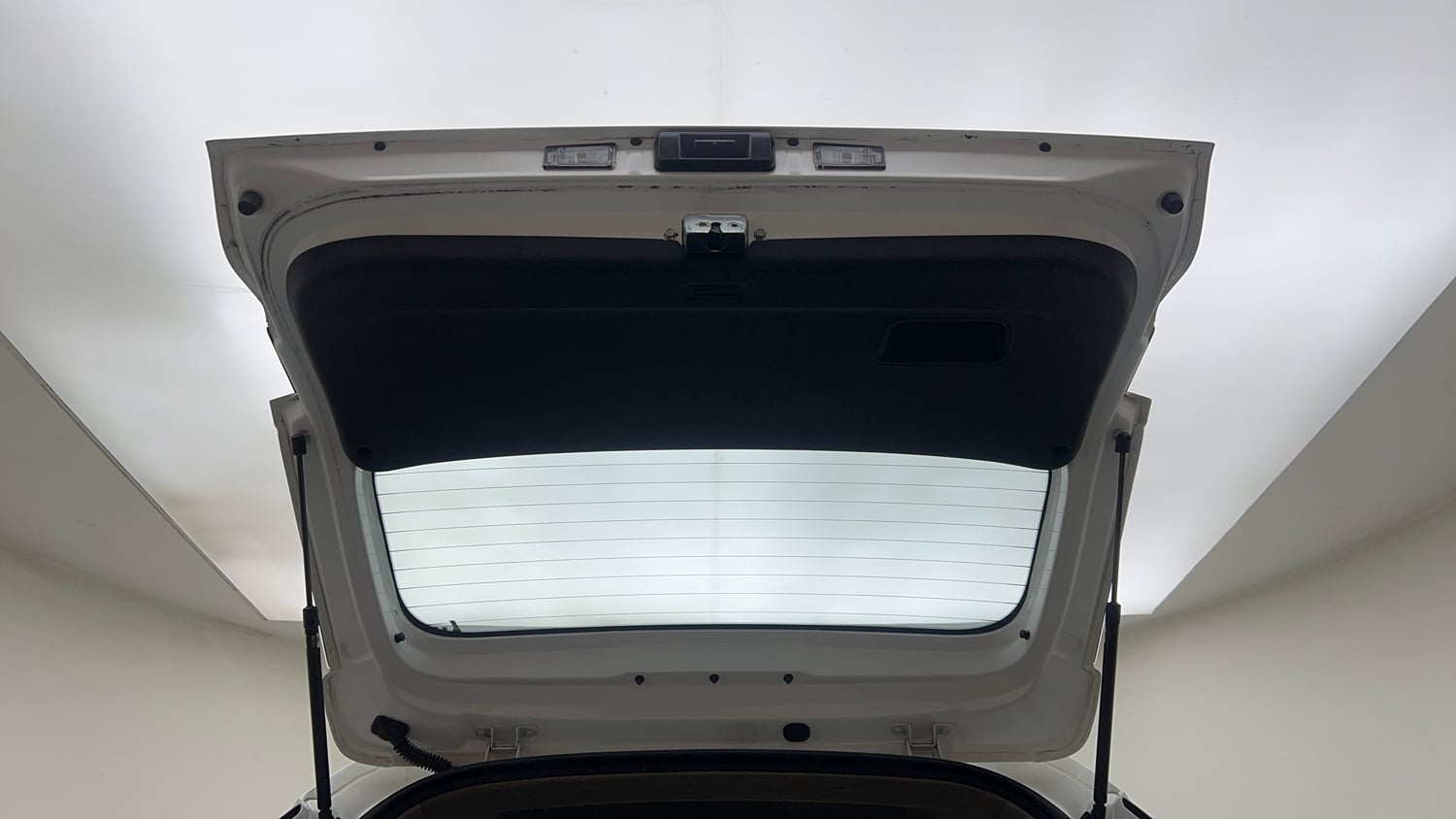 Used 2023 Kia Sonet HTX 1.5 Diesel Manual interior DICKY DOOR OPEN VIEW