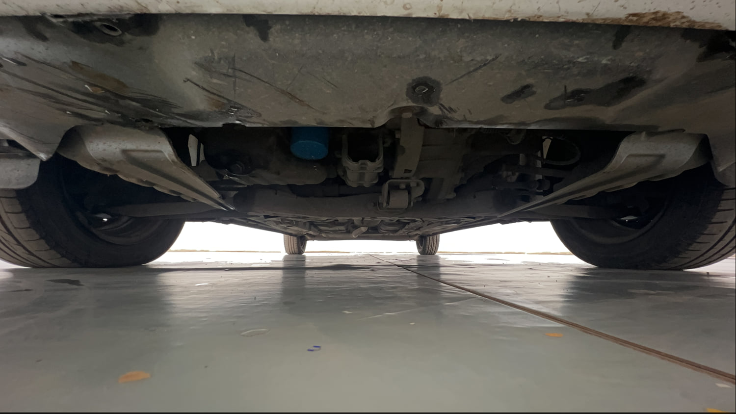 Used 2020 Hyundai Xcent S Petrol Manual extra FRONT LEFT UNDERBODY VIEW