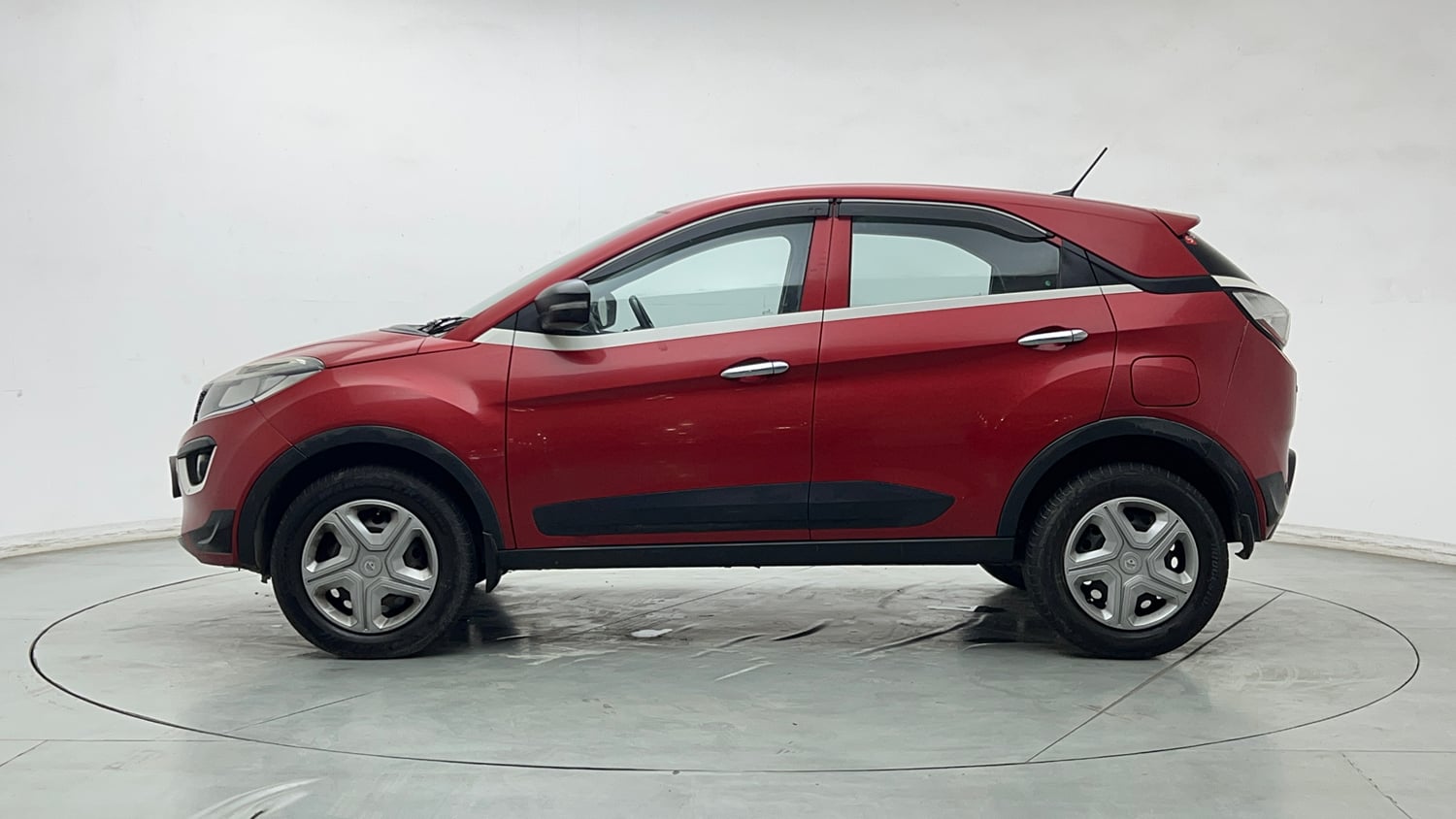 Used 2019 Tata Nexon XMA Diesel Diesel Automatic exterior LEFT SIDE VIEW
