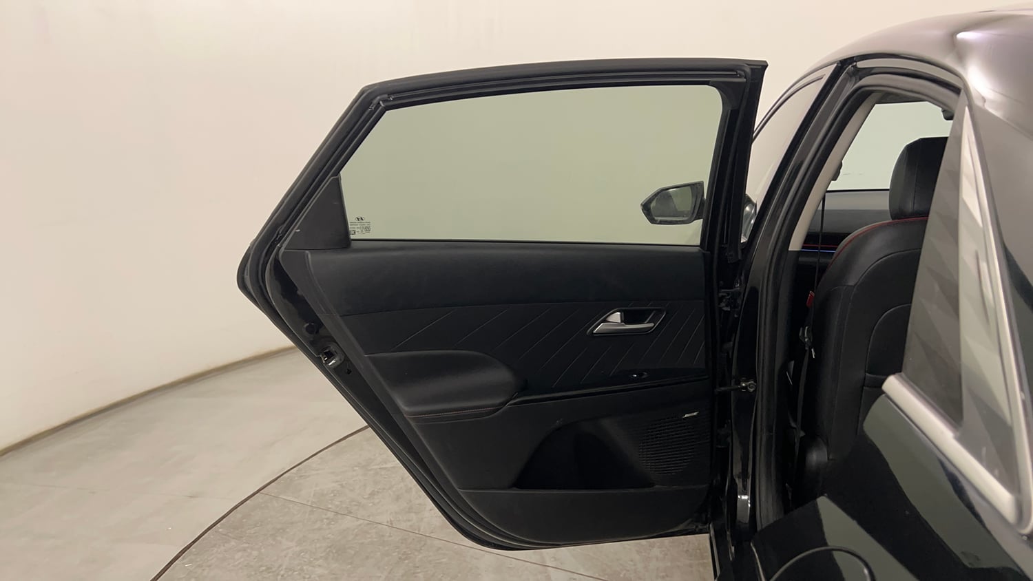 Used 2023 Hyundai Verna SX (O) 1.5 Turbo Petrol DCT Petrol Automatic interior LEFT REAR DOOR OPEN VIEW