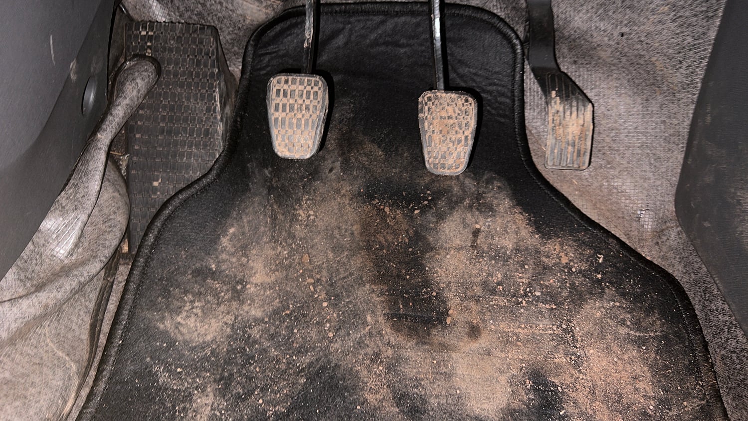 Used 2020 Tata Altroz XE Petrol Petrol Manual interior PEDALS VIEW