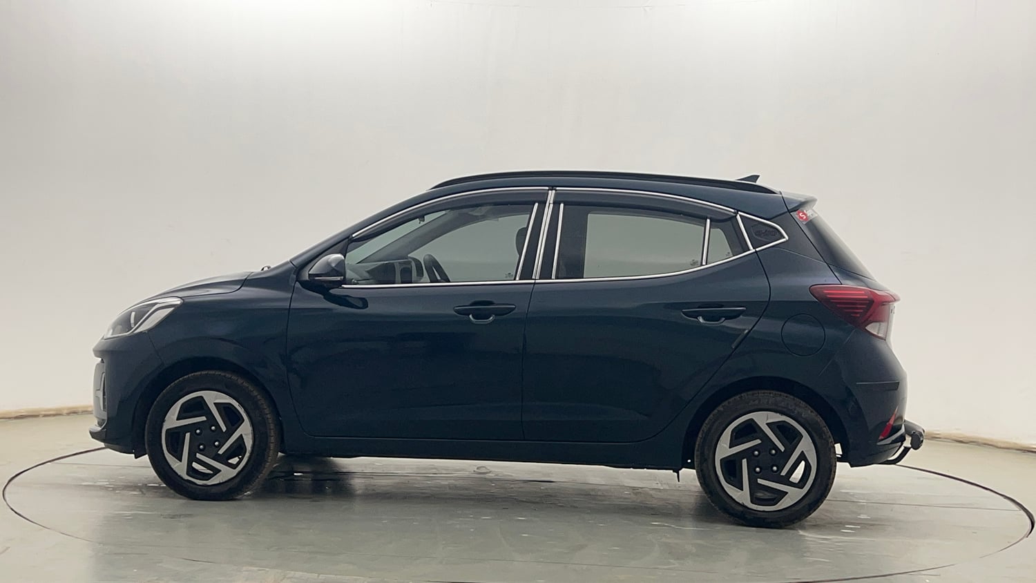 Used 2026 Hyundai Grand i10 Nios Sportz 1.2 Kappa VTVT Petrol Manual exterior LEFT SIDE VIEW