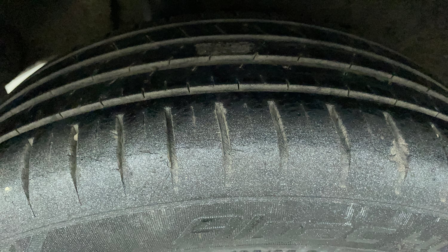 Used 2019 Maruti Suzuki Baleno Zeta Automatic Petrol Automatic tyres RIGHT REAR TYRE TREAD VIEW
