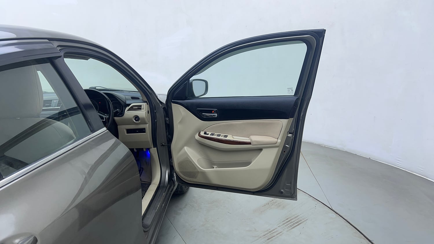 Used 2018 Maruti Suzuki Dzire ZXi Petrol Manual interior RIGHT FRONT DOOR OPEN VIEW