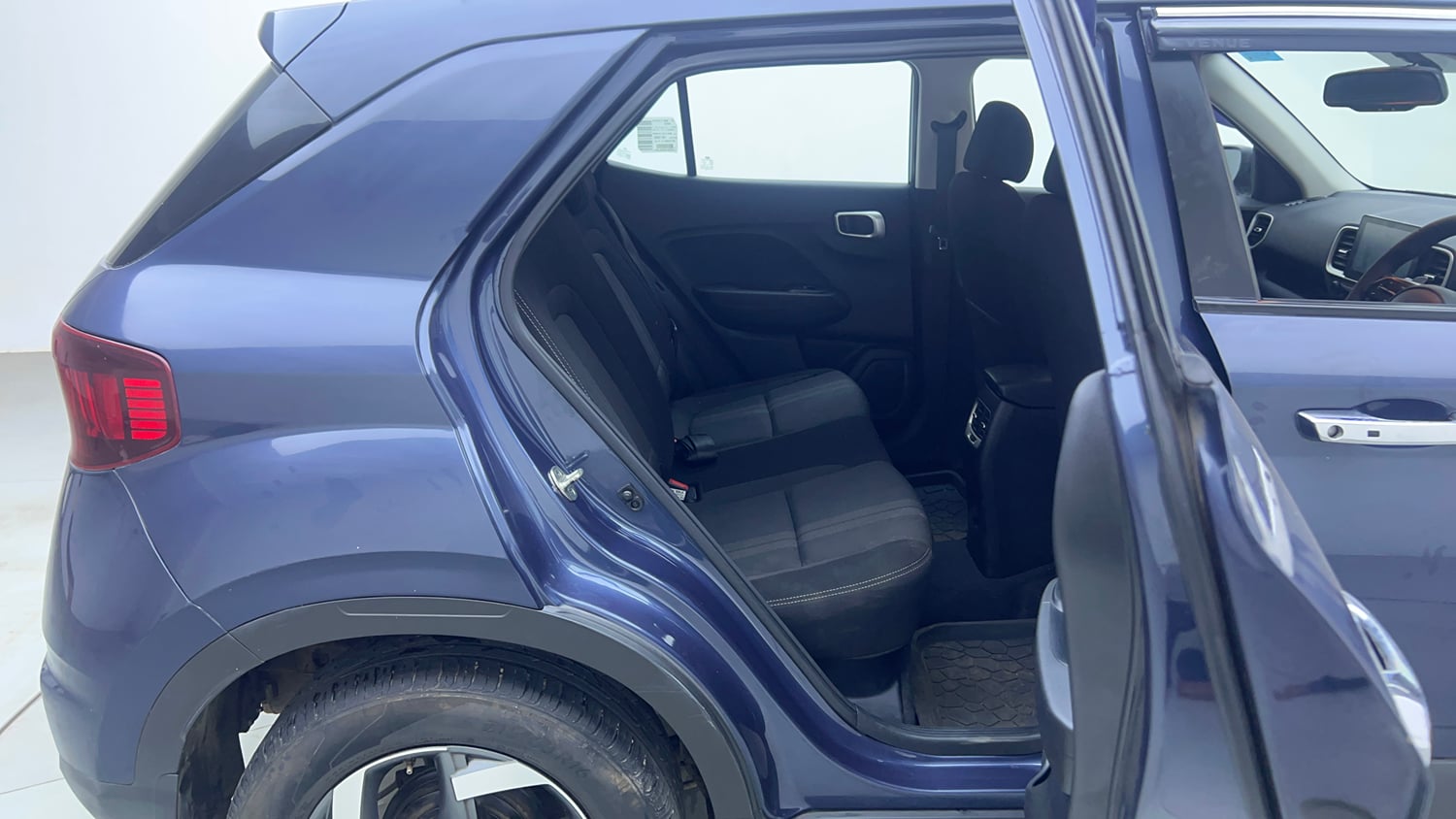 Used 2021 Hyundai Venue SX Plus 1.0 Turbo DCT Petrol Automatic interior RIGHT SIDE REAR DOOR CABIN VIEW