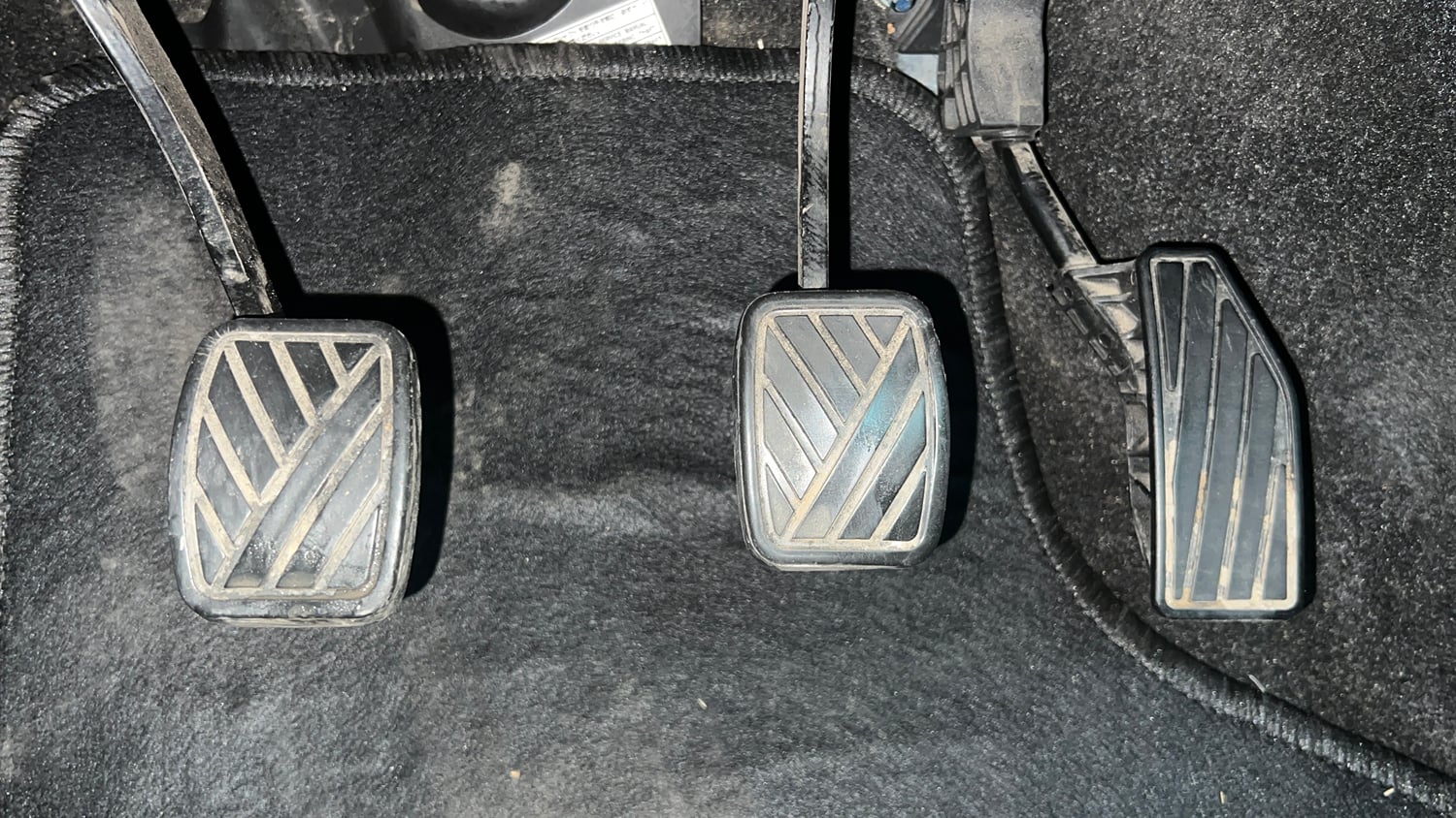 Used 2016 Maruti Suzuki Baleno Alpha 1.2 Petrol Manual interior PEDALS VIEW