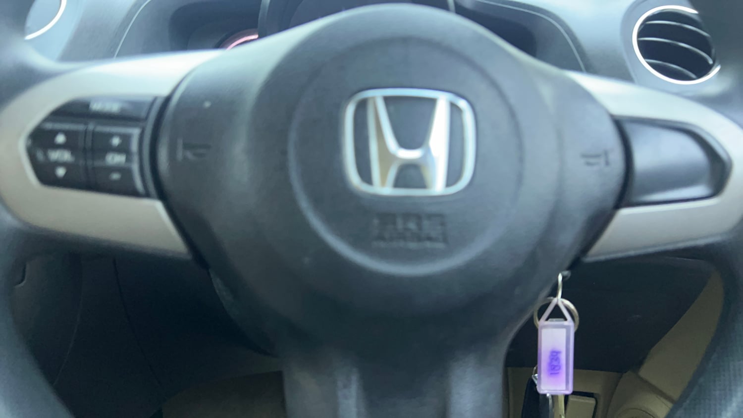 Used 2016 Honda Amaze 1.2 VX AT i-VTEC Petrol Automatic top_features Airbags