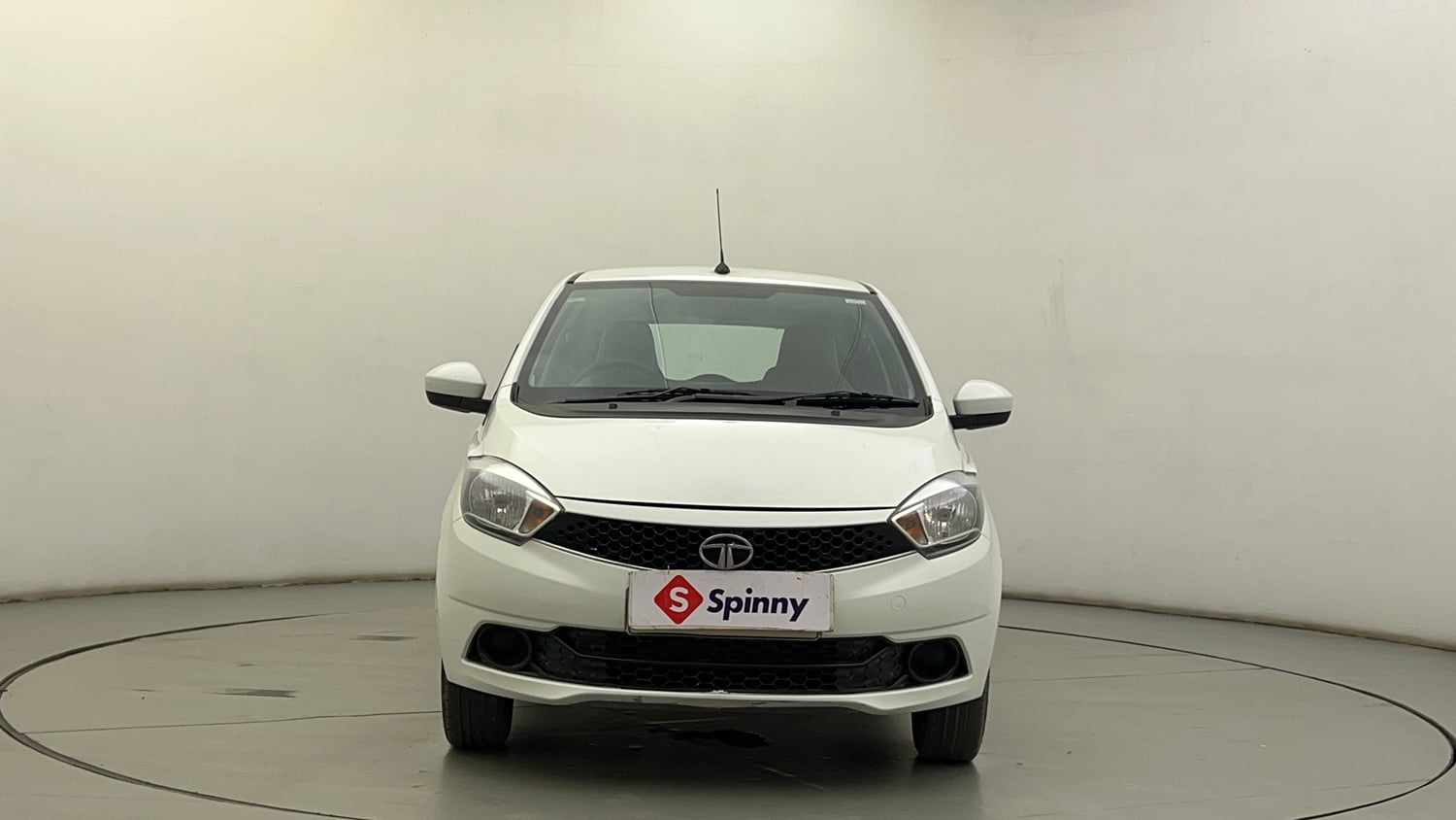 Used 2017 Tata Tiago Revotron XT Petrol Manual exterior FRONT VIEW