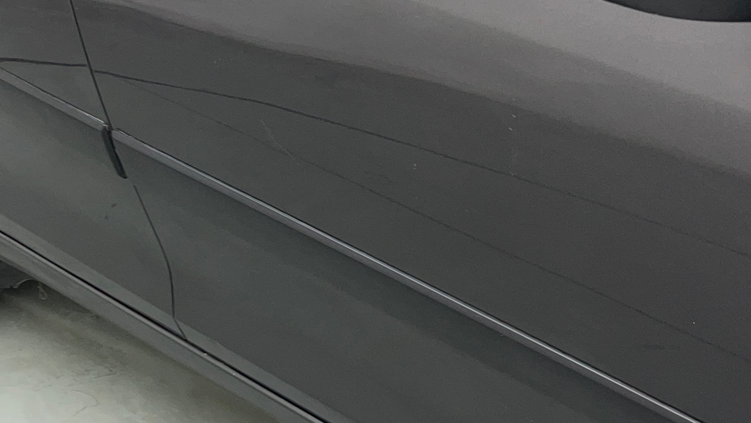 Used 2016 Maruti Suzuki Swift VXI (O) Petrol Manual dents MINOR SCRATCH