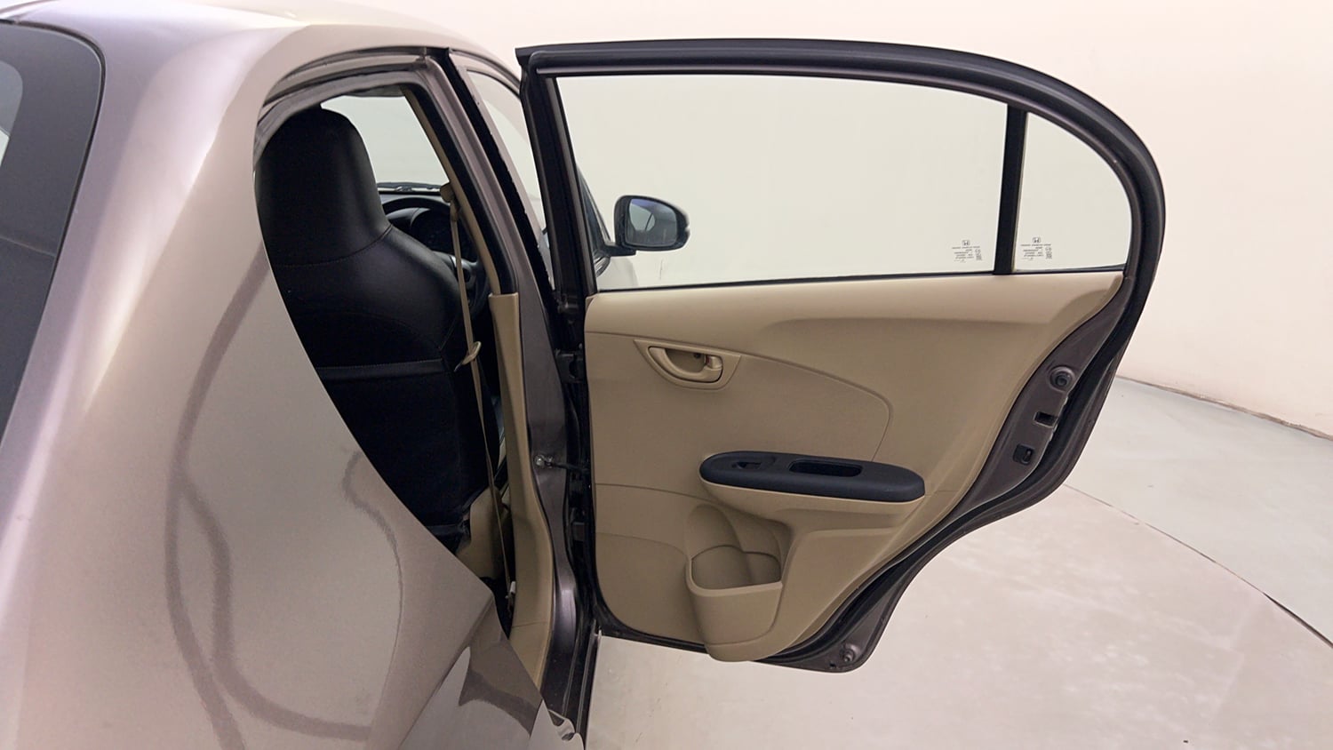 Used 2016 Honda Amaze 1.2 S i-VTEC Petrol Manual interior RIGHT REAR DOOR OPEN VIEW