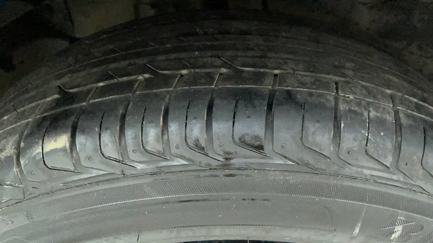 Used 2022 Tata Nexon XZA Plus (S) Petrol Automatic tyres RIGHT REAR TYRE TREAD VIEW