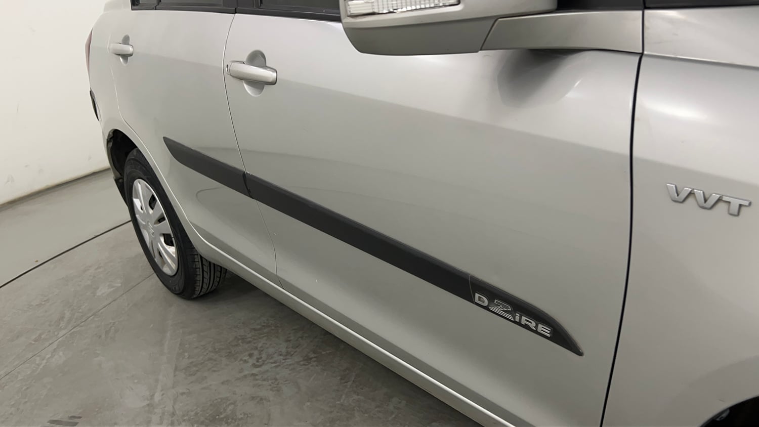 Used 2012 Maruti Suzuki Swift Dzire VXI Petrol Manual dents MINOR DENT