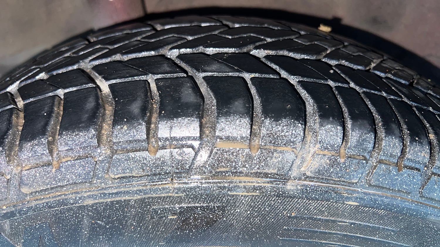 Used 2016 Honda Amaze 1.2 VX AT i-VTEC Petrol Automatic tyres RIGHT REAR TYRE TREAD VIEW