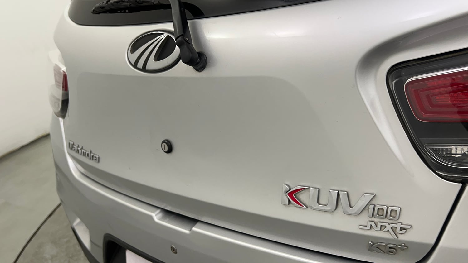 Used 2019 Mahindra KUV100 NXT K6 Plus 6 STR Petrol Manual dents MINOR SCRATCH