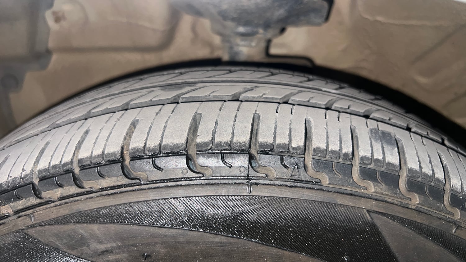 Used 2014 Maruti Suzuki Celerio VXi Petrol Manual tyres LEFT FRONT TYRE TREAD VIEW