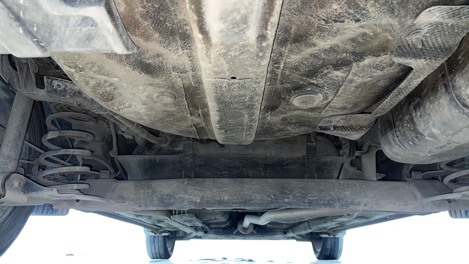 Used 2024 Hyundai Aura SX 1.2 CNG Cng Manual extra REAR UNDERBODY VIEW (TAKEN FROM REAR)