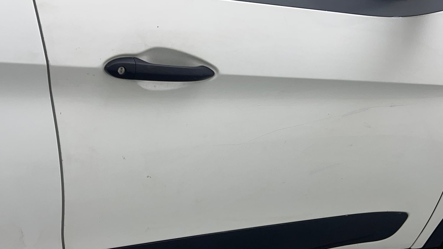Used 2019 Tata Nexon XM Petrol Manual dents MINOR SCRATCH