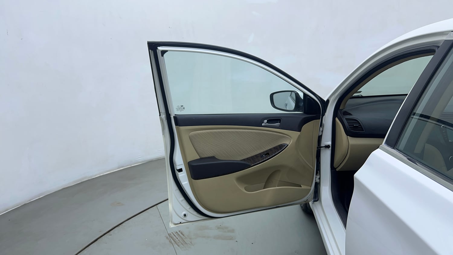 Used 2016 Hyundai Verna 1.6 VTVT SX AT Petrol Automatic interior LEFT FRONT DOOR OPEN VIEW