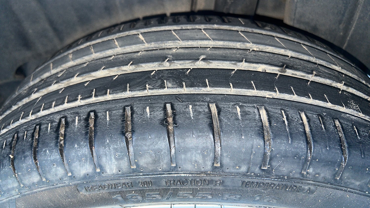 Used 2023 Maruti Suzuki Baleno Zeta MT Petrol Manual tyres LEFT REAR TYRE TREAD VIEW