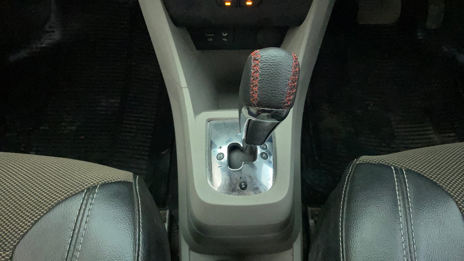 Used 2017 Tata Tiago Revotron XTA Petrol Automatic interior GEAR  KNOB VIEW
