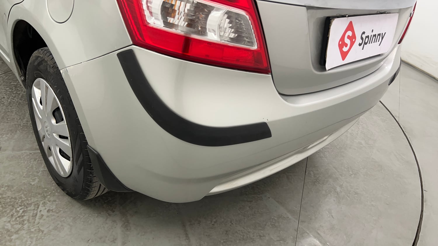 Used 2012 Maruti Suzuki Swift Dzire VXI Petrol Manual dents MINOR SCRATCH