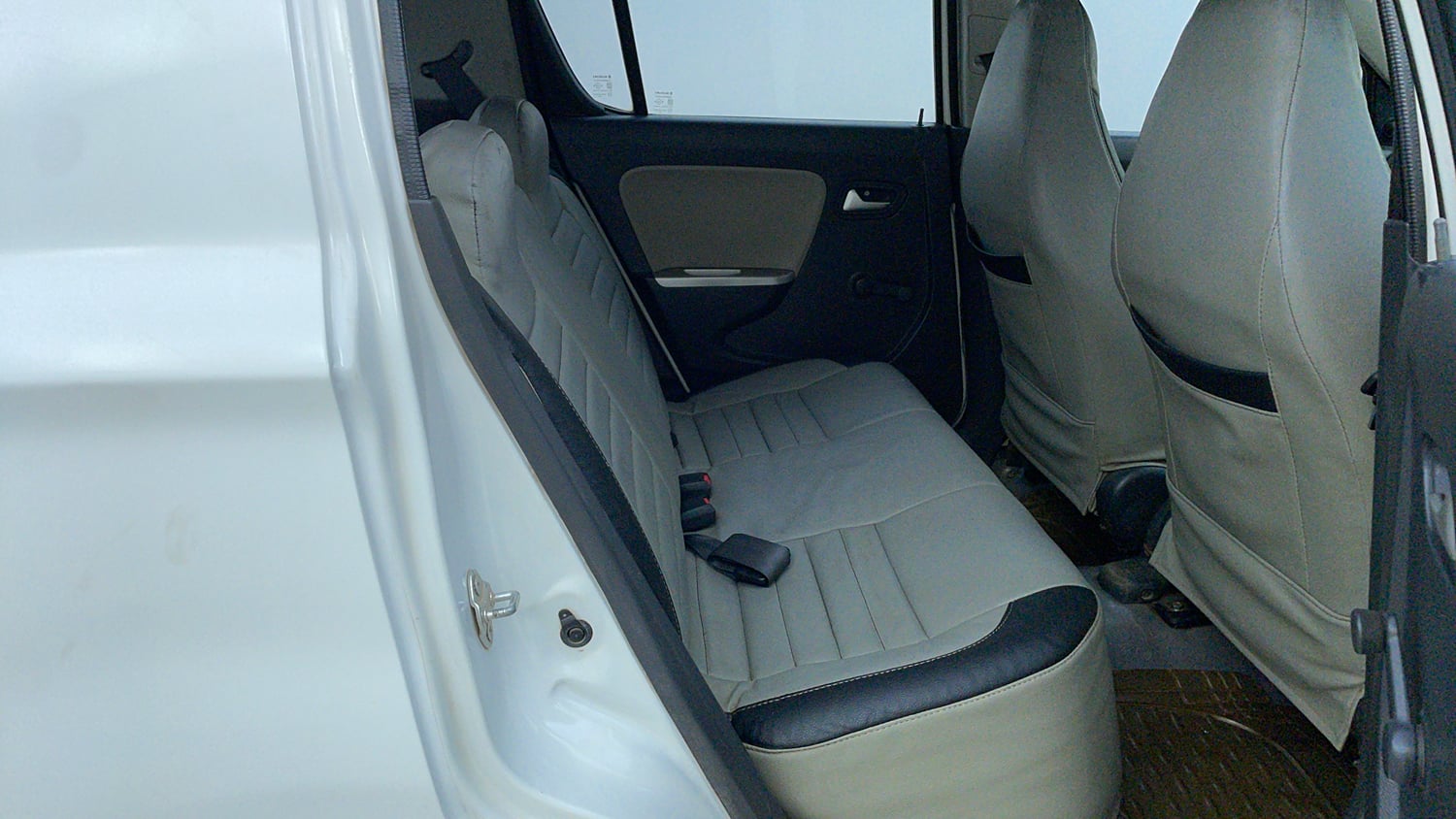 Used 2016 Maruti Suzuki Alto K10 VXi Petrol Manual interior RIGHT SIDE REAR DOOR CABIN VIEW