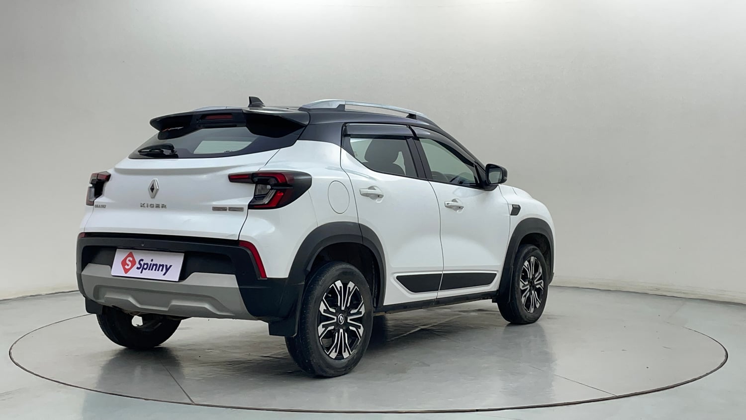Used 2021 Renault Kiger RXZ Turbo CVT Dual Tone Petrol Automatic exterior RIGHT REAR CORNER VIEW