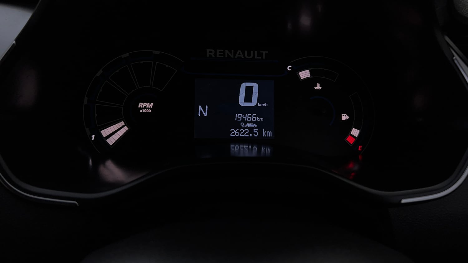 Used 2020 Renault Triber RXZ EASY-R AMT Petrol Automatic interior CLUSTERMETER VIEW