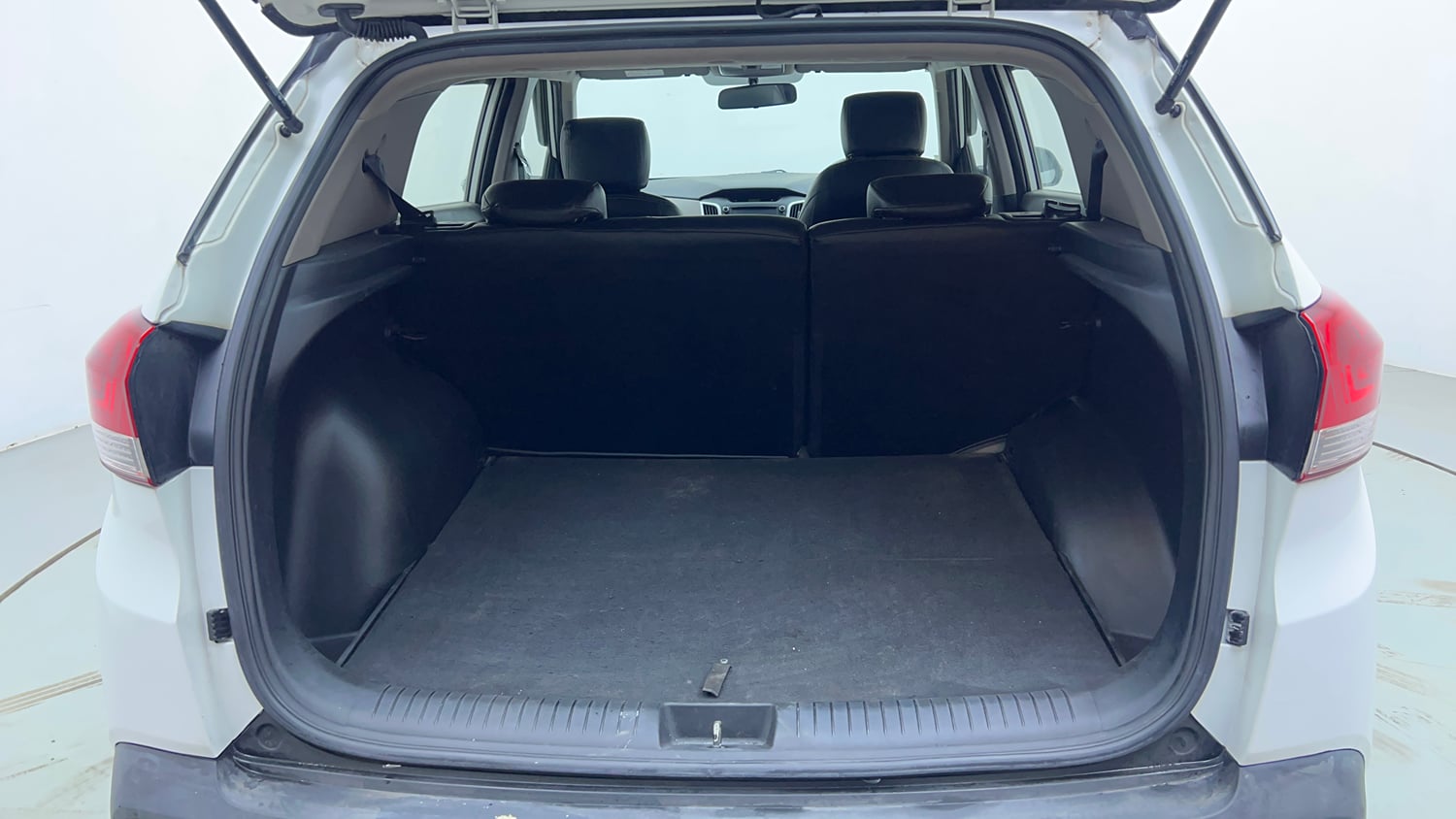 Used 2018 Hyundai Creta SX 1.6 AT Petrol Petrol Automatic interior DICKY INSIDE VIEW