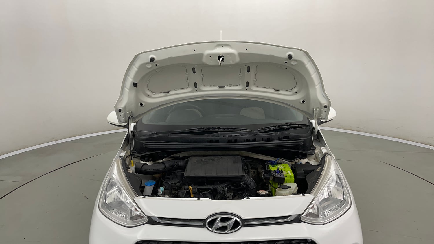 Used 2019 Hyundai Grand i10 Magna 1.2 Kappa VTVT Petrol Manual engine ENGINE & BONNET OPEN FRONT VIEW