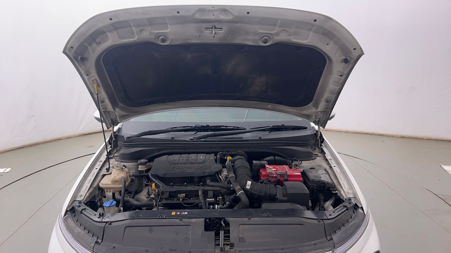 Used 2023 Hyundai Verna SX (O) 1.5 Turbo Petrol MT Petrol Manual engine ENGINE & BONNET OPEN FRONT VIEW